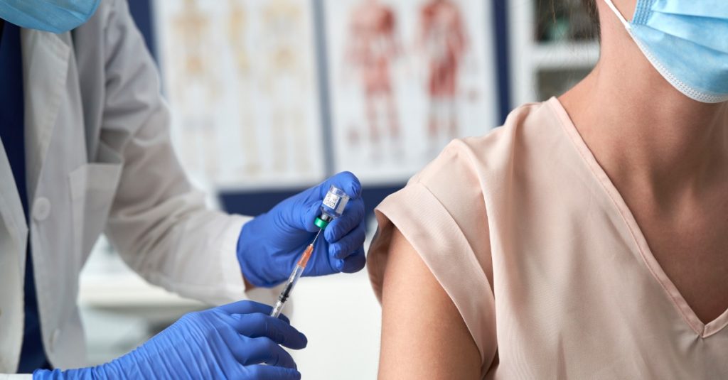 Ako majú fungovať ľudia s kontraindikáciou očkovania